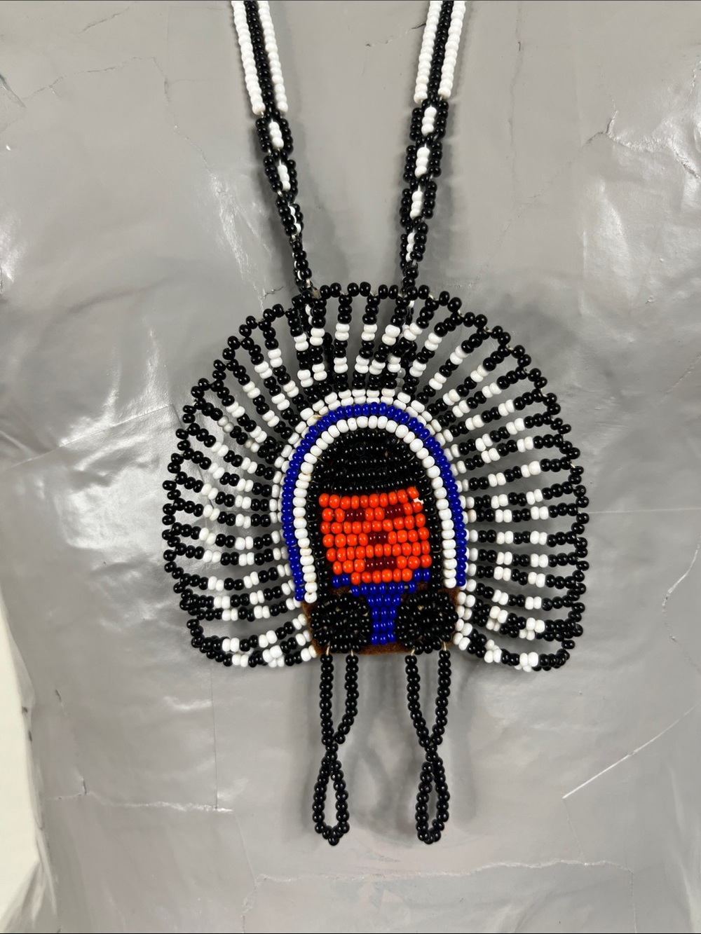 VTG Native American Style Beaded Necklace Chief Headdress Medallion Necklace - Picture 2 of 7